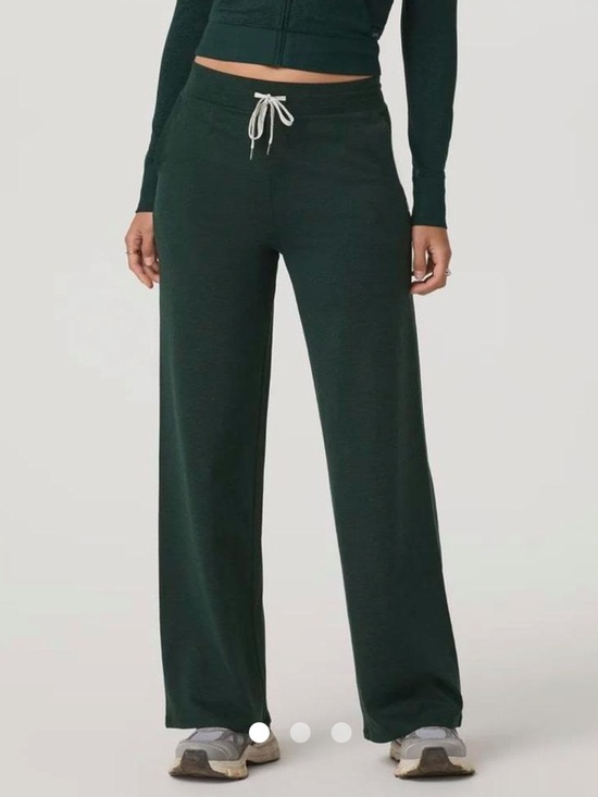 Vuori Pants - Vuori Halo Wide-Leg Knit Drawstring Pants - Dark Green Heather